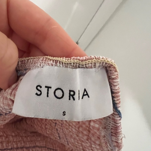 Honey Boutique Pink strip mini dress with bow tie shoulders - Picture 4 of 6